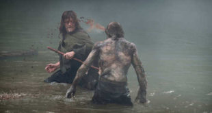 Norman Reedus in una scena dI The Walking Dead
