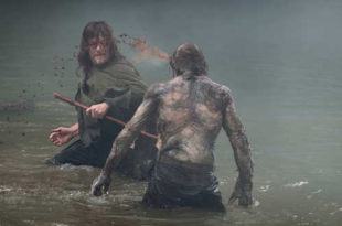 Norman Reedus in una scena dI The Walking Dead